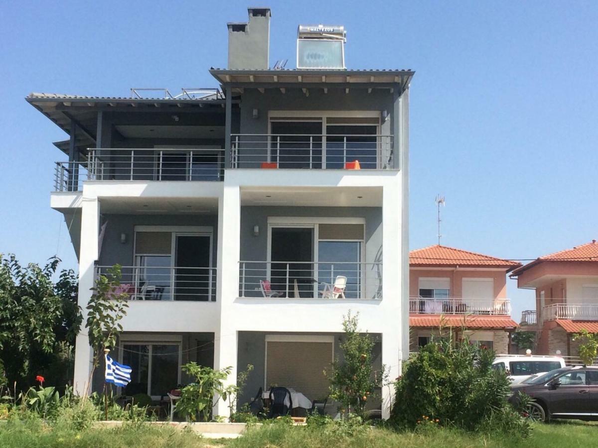 See To Sea Apartments Paralia Dionysiou Exterior foto