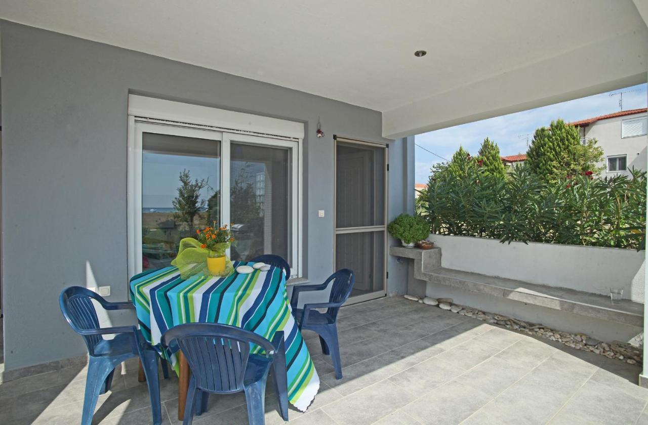See To Sea Apartments Paralia Dionysiou Exterior foto